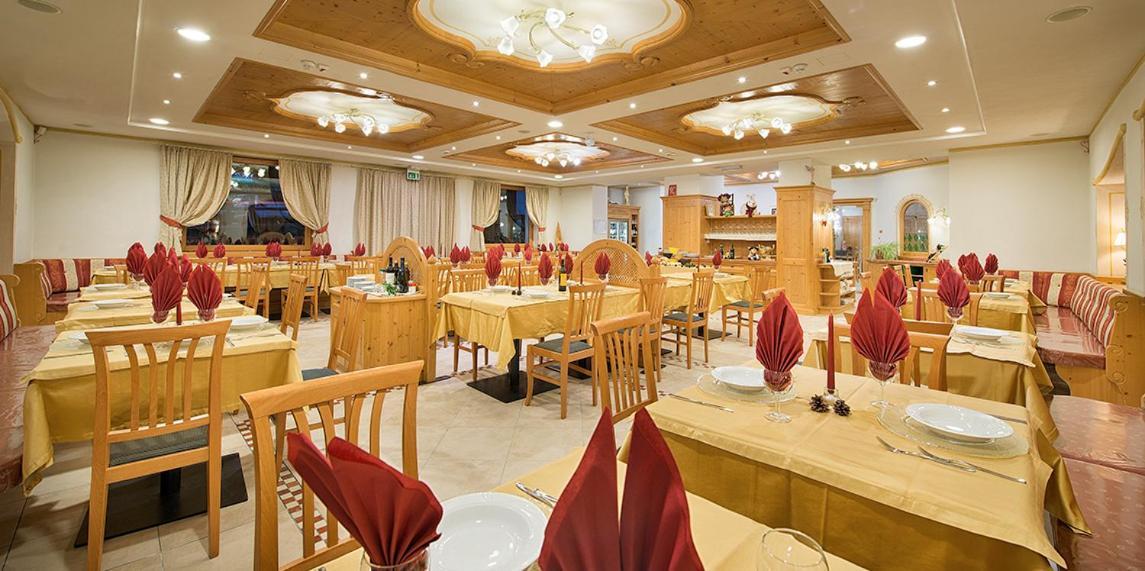 Hotel Cristallo Peio Kültér fotó