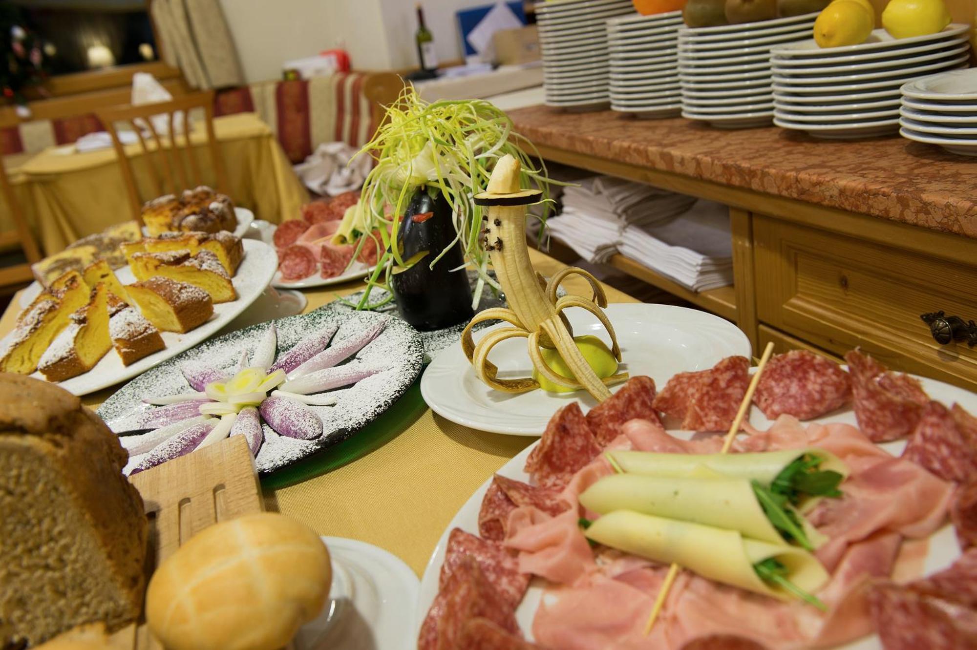 Hotel Cristallo Peio Kültér fotó